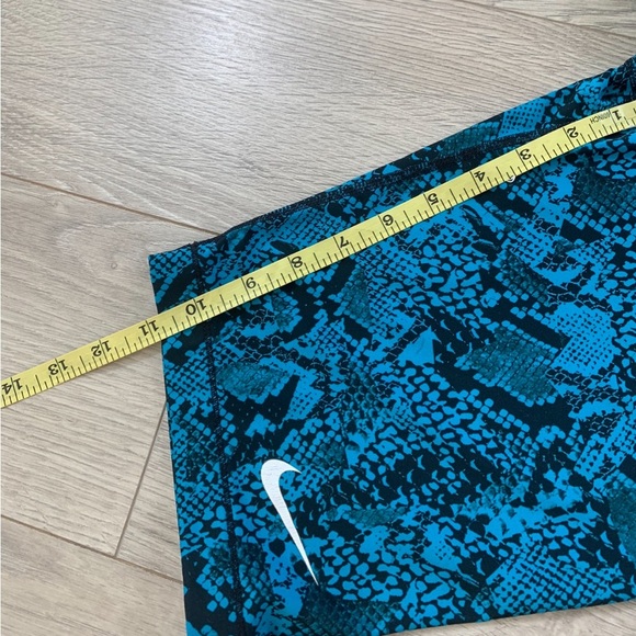 Nike Pro Cool Blue Snakeskin 11" Bike Shorts - Picture 12 of 13